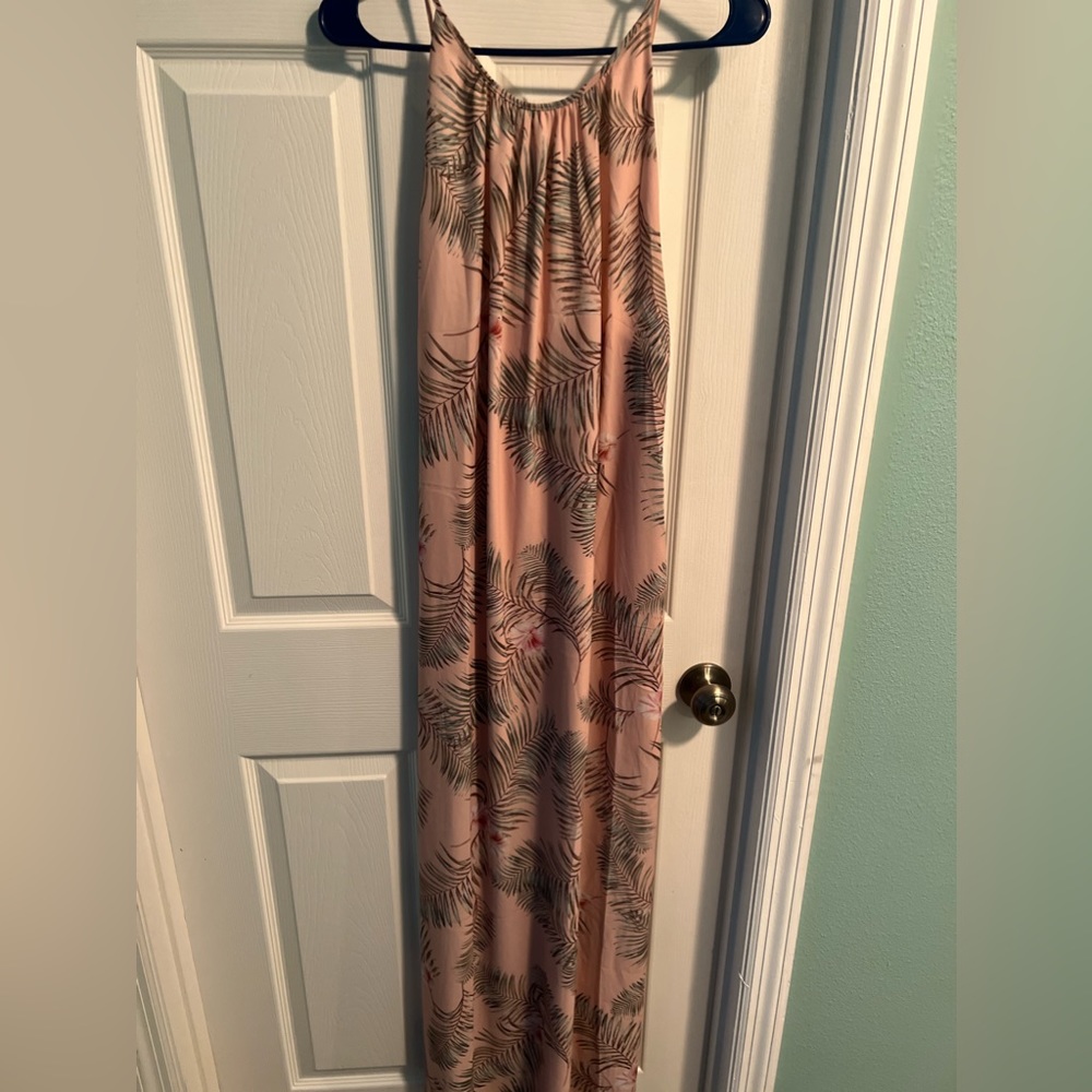Beautiful tropical maxi dress.  Backless, size small